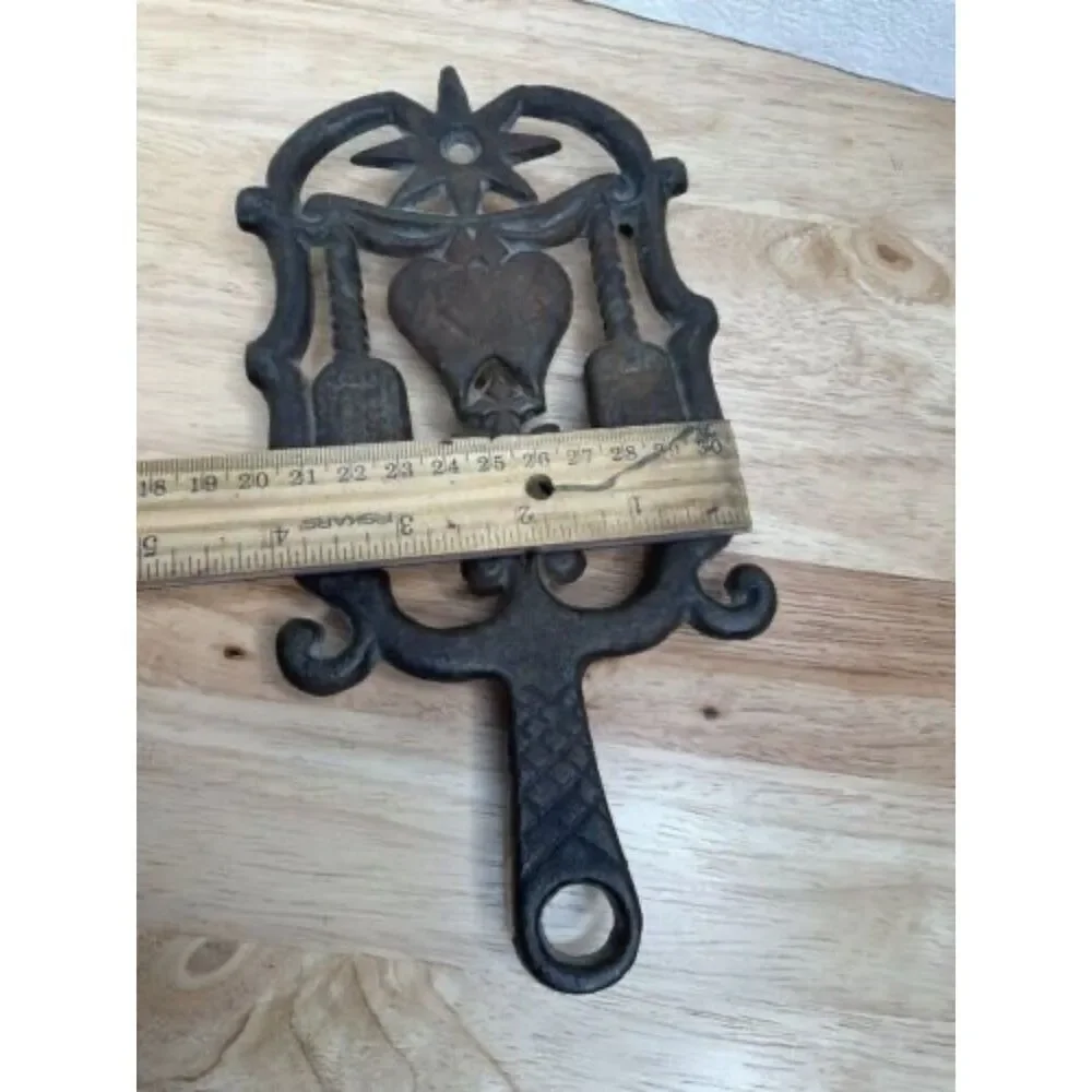 VTG Wilton Dutch Cast Iron Metal Trivet Heart‎ Dove Fork Bird Spoon Rest 9